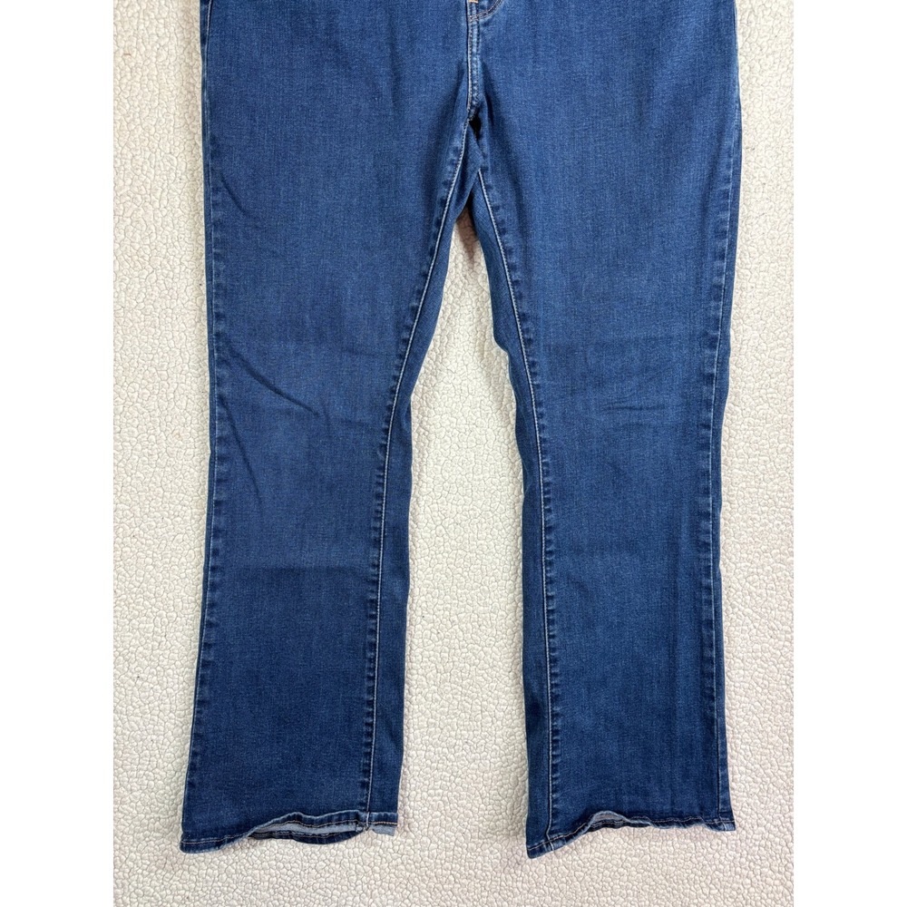 Levi's Curvy Bootcut Jeans Women's 33 W33 L30 Dark Wash Stretch High Rise Jeans - Picture 3 of 15